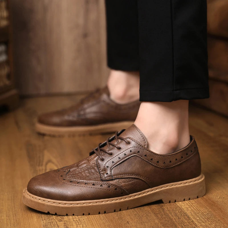 Sapato de Couro Brogue